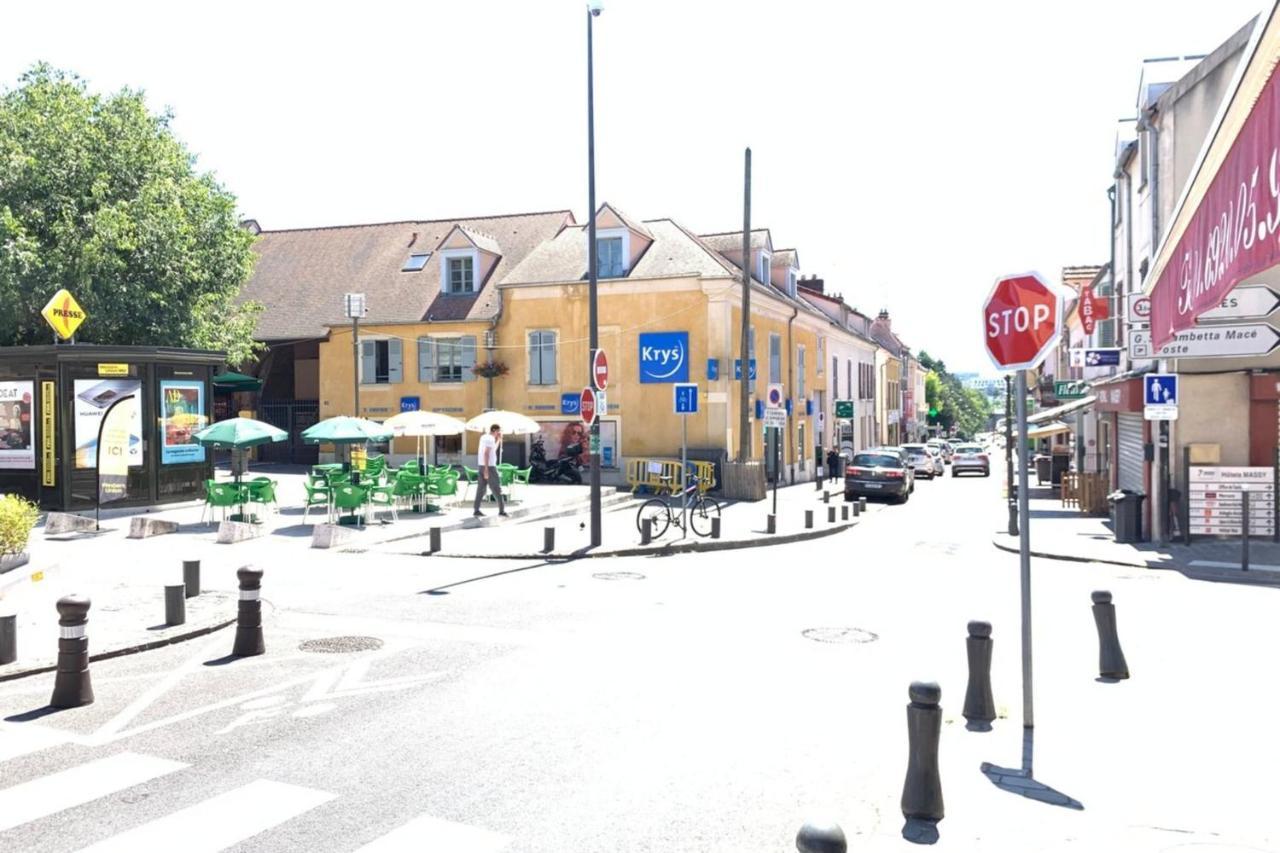 M8 Le Vieux Massyrer600Morly20 Minnetflixneuf Massy  Exterior foto